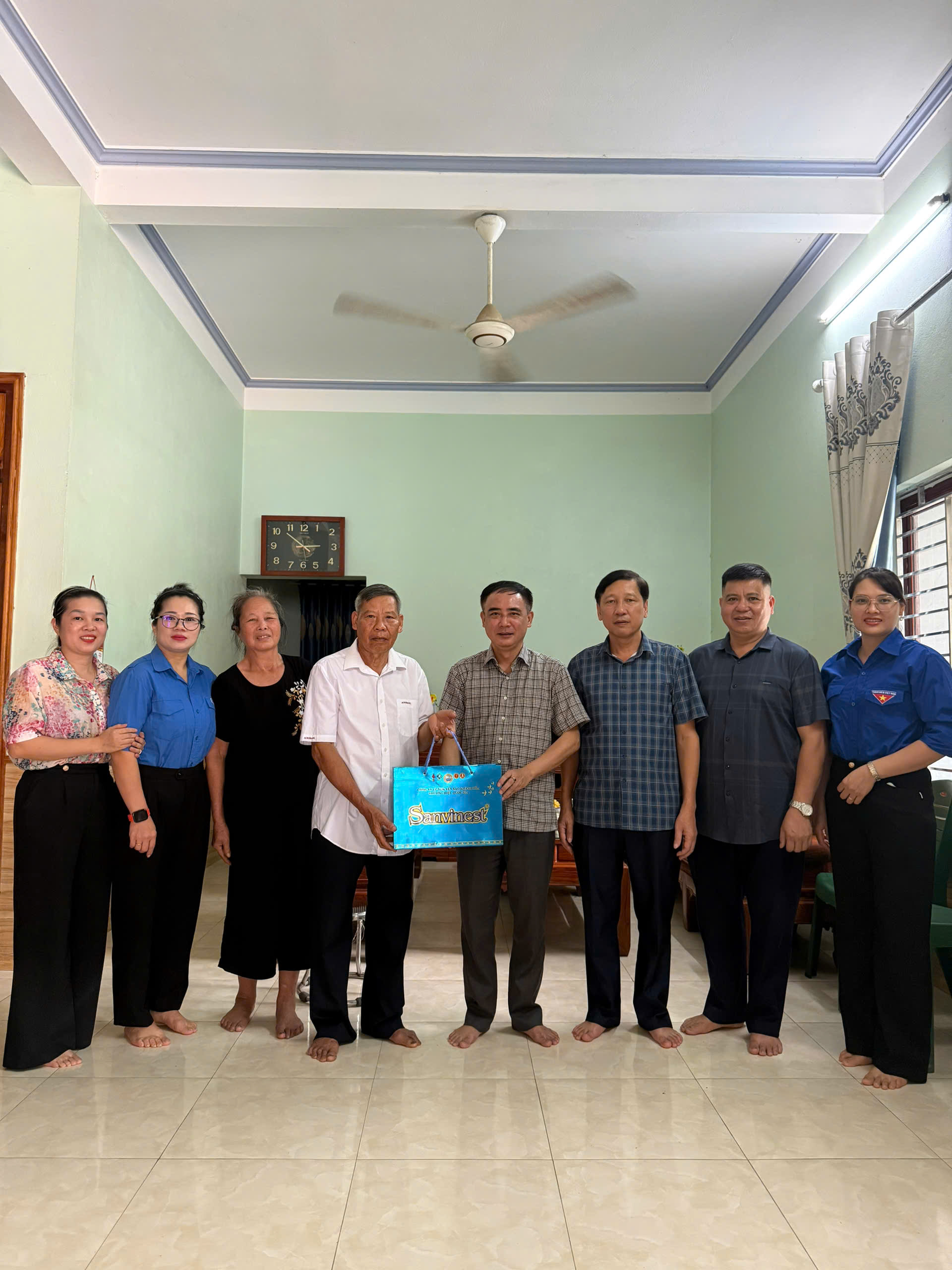 Thống kê tỉnh Tuyên Quang tổ chức thăm hỏi, tặng quà gia đình chính sách nhân kỷ niệm 79 năm Ngày Thương binh - Liệt sĩ (27/7/1947 - 27/7/2026)